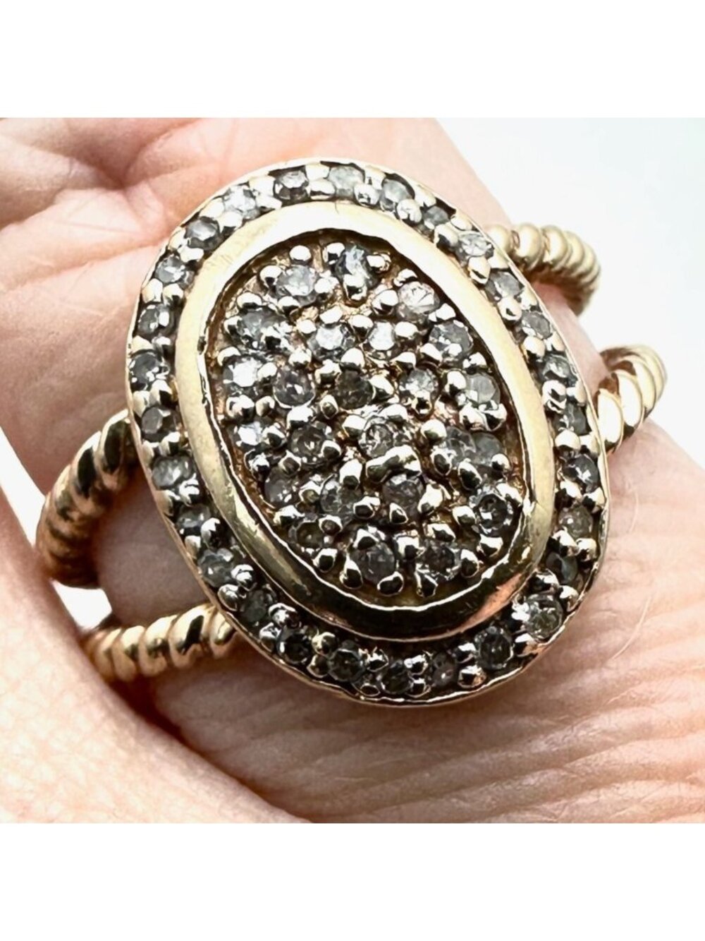 Vintage 14K Yellow Gold Diamond Ring 5 Grams Size 7